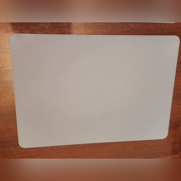 MacBook Pro Accessories - Picture 7 of 8